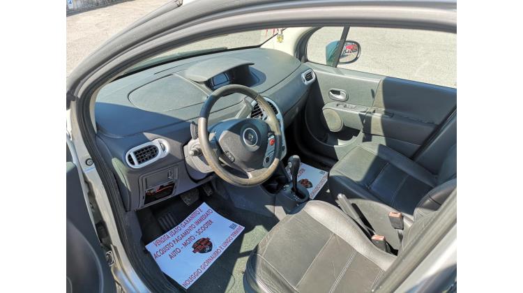 Renault Modus DINAMIQUE Berlina