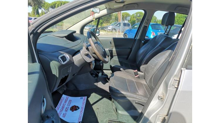 Renault Modus DINAMIQUE Berlina