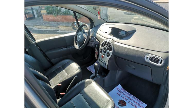 Renault Modus DINAMIQUE Berlina