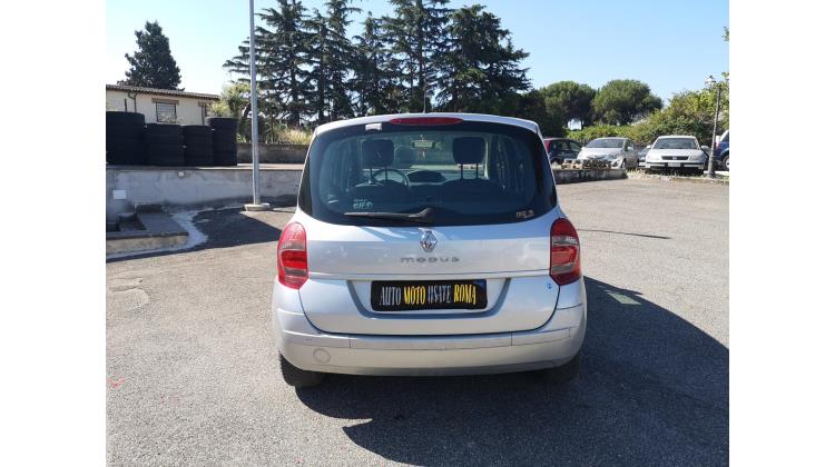 Renault Modus DINAMIQUE Berlina