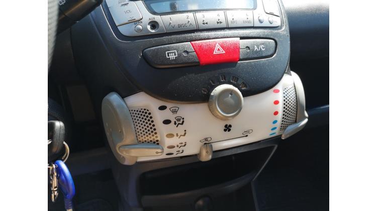 Peugeot 107 1.0 Berlina