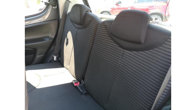 Peugeot 107 1.0 Berlina