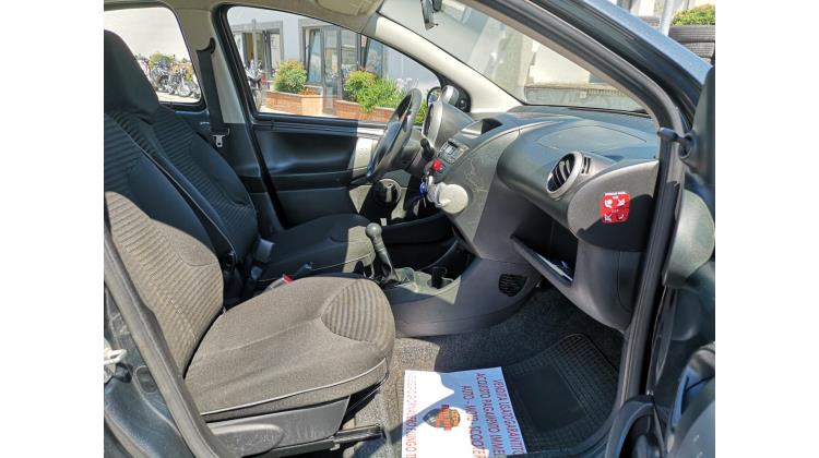 Peugeot 107 1.0 Berlina