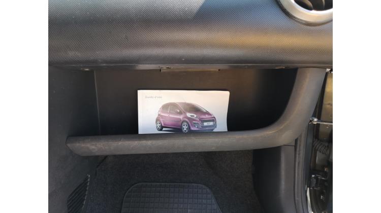Peugeot 107 1.0 Berlina