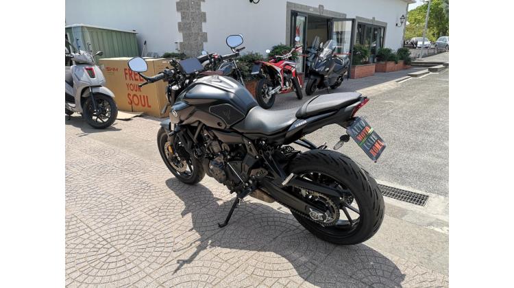 Yamaha MT-07 NAKED