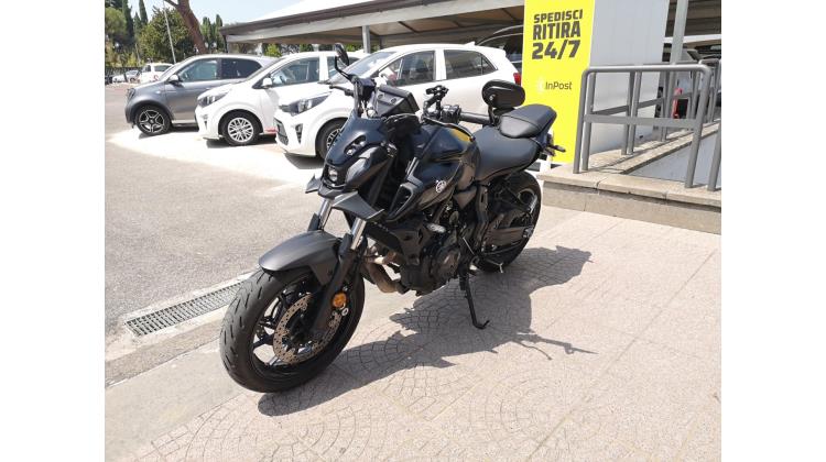 Yamaha MT-07 NAKED