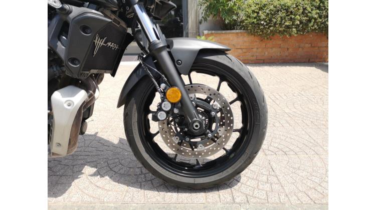 Yamaha MT-07 NAKED
