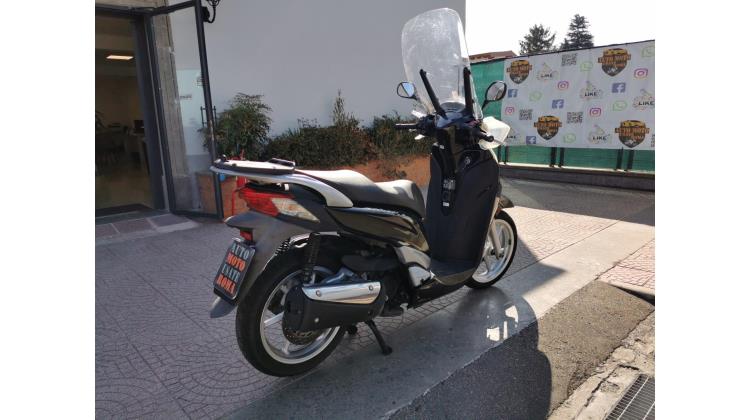 Honda SH 300 SCOOTER