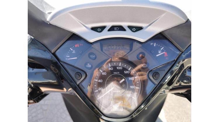 Honda SH 300 SCOOTER