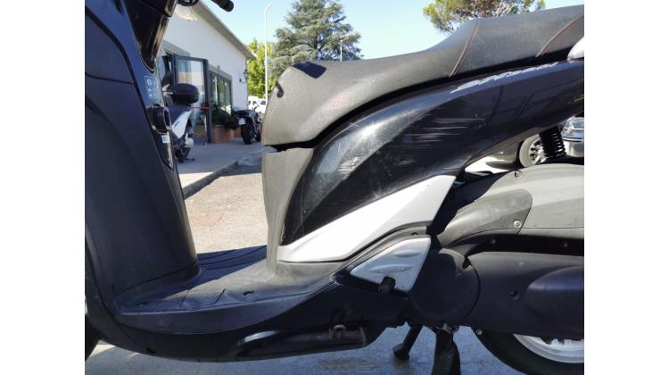 Honda SH 300 SCOOTER