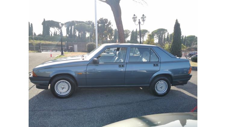 AlfaRomeo 75 GPL Berlina
