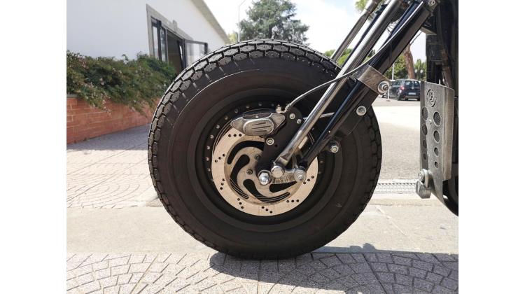Harley-Davidson XL 883 BRUSCHED ARMON CUSTOM