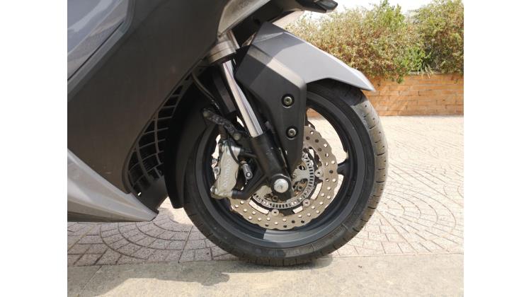 Kymco AK 550 SCOOTER