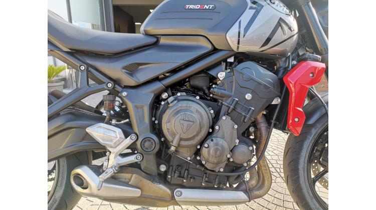 Triumph Trident NAKED