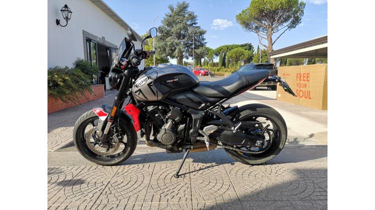 Triumph Trident NAKED