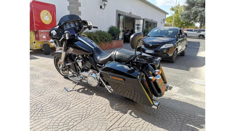 Harley-Davidson STREET GLIDE SPECIAL CUSTOM