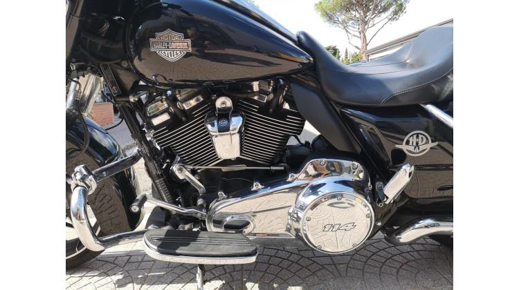 Harley-Davidson STREET GLIDE SPECIAL CUSTOM