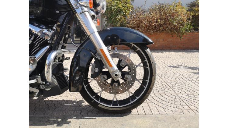 Harley-Davidson STREET GLIDE SPECIAL CUSTOM