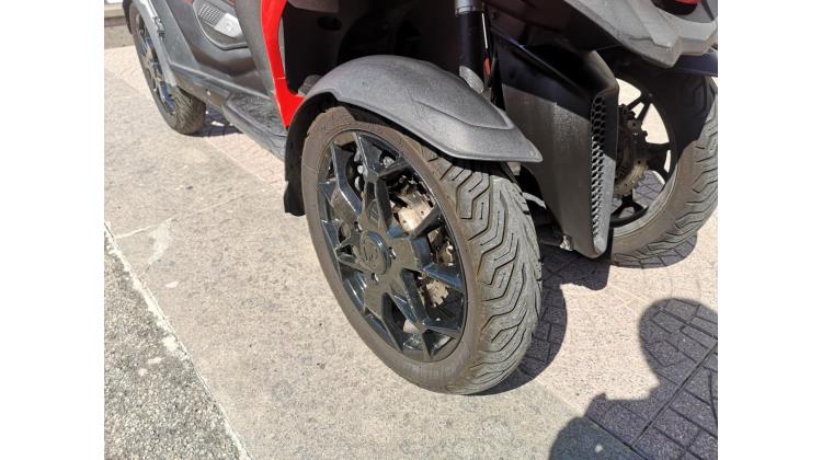 QUADRO QOODER SCOOTER