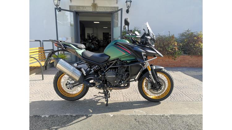 QJ MOTOR SRT 900 SX ENDURO STRADALE
