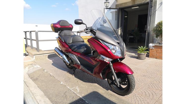 Honda SW-T 400 ABS SCOOTER