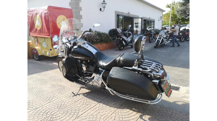 Harley-Davidson FLHRSI 1449 ROAD KING CUSTOM