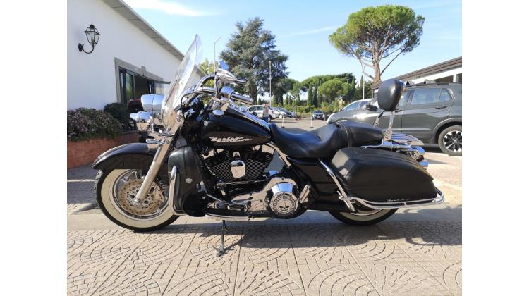 Harley-Davidson FLHRSI 1449 ROAD KING CUSTOM