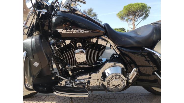 Harley-Davidson FLHRSI 1449 ROAD KING CUSTOM