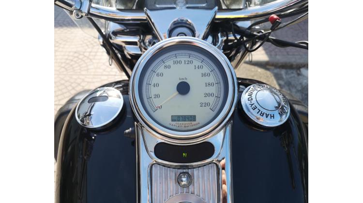 Harley-Davidson FLHRSI 1449 ROAD KING CUSTOM