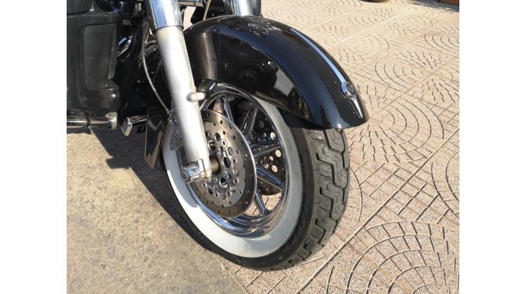 Harley-Davidson FLHRSI 1449 ROAD KING CUSTOM