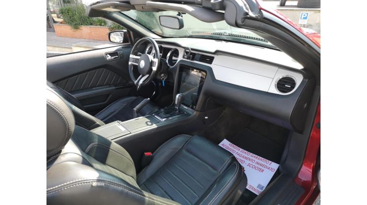 MUSTANG V6 CABRIO CABRIO Cabrio