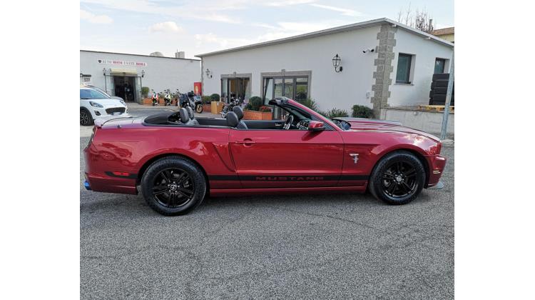MUSTANG V6 CABRIO CABRIO Cabrio