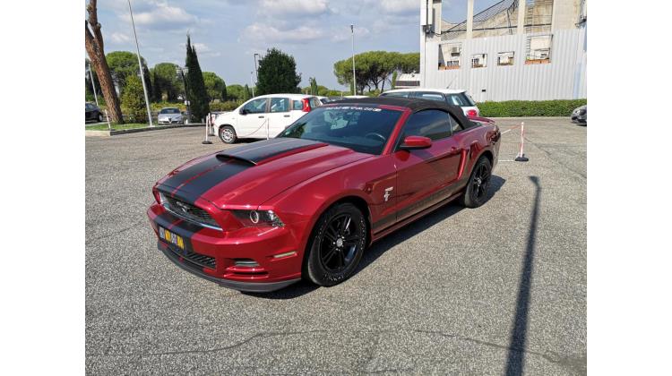 MUSTANG V6 CABRIO CABRIO Cabrio