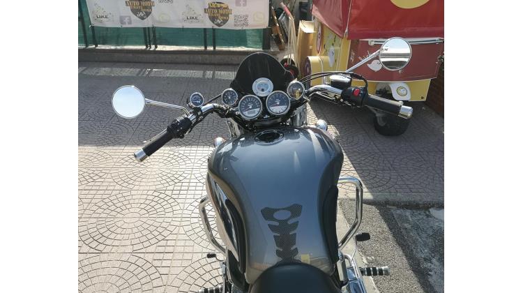Triumph Rocket Iii CRUISER
