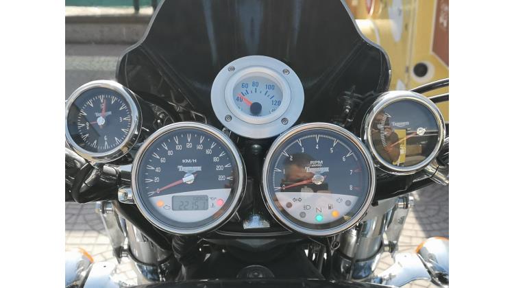 Triumph Rocket Iii CRUISER