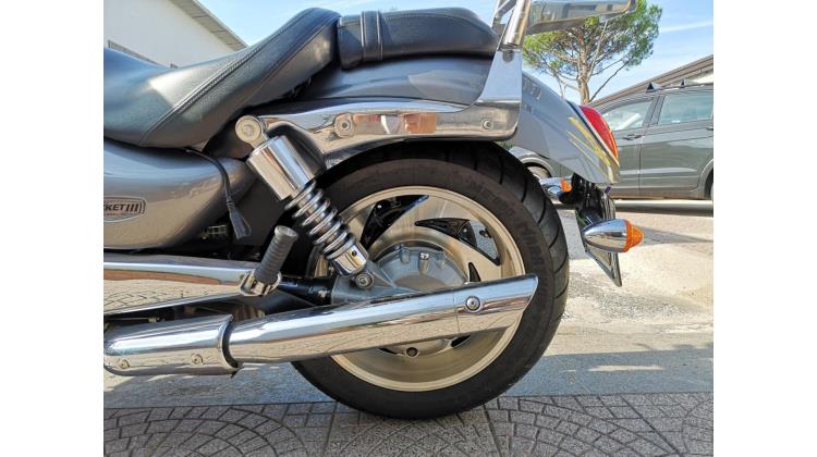 Triumph Rocket Iii CRUISER