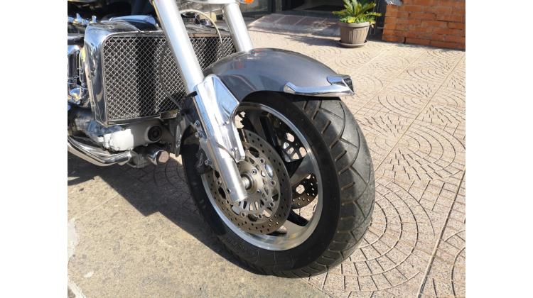 Triumph Rocket Iii CRUISER