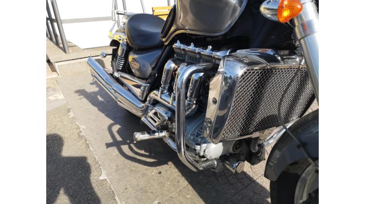 Triumph Rocket Iii CRUISER