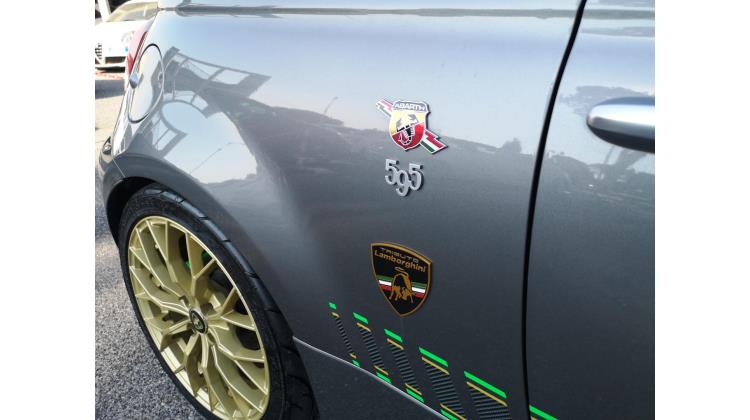 Abarth 595 TRIBUTO Berlina