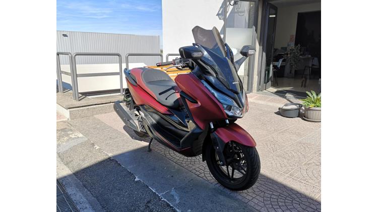 Honda FORZA SCOOTER
