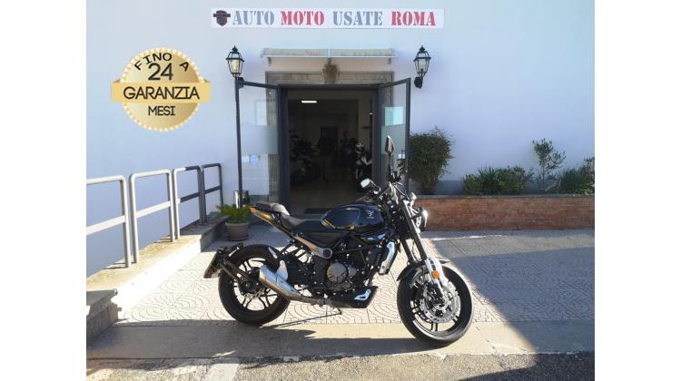 VOGE TROFEO 300 AC NAKED