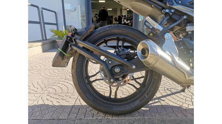 VOGE TROFEO 300 AC NAKED